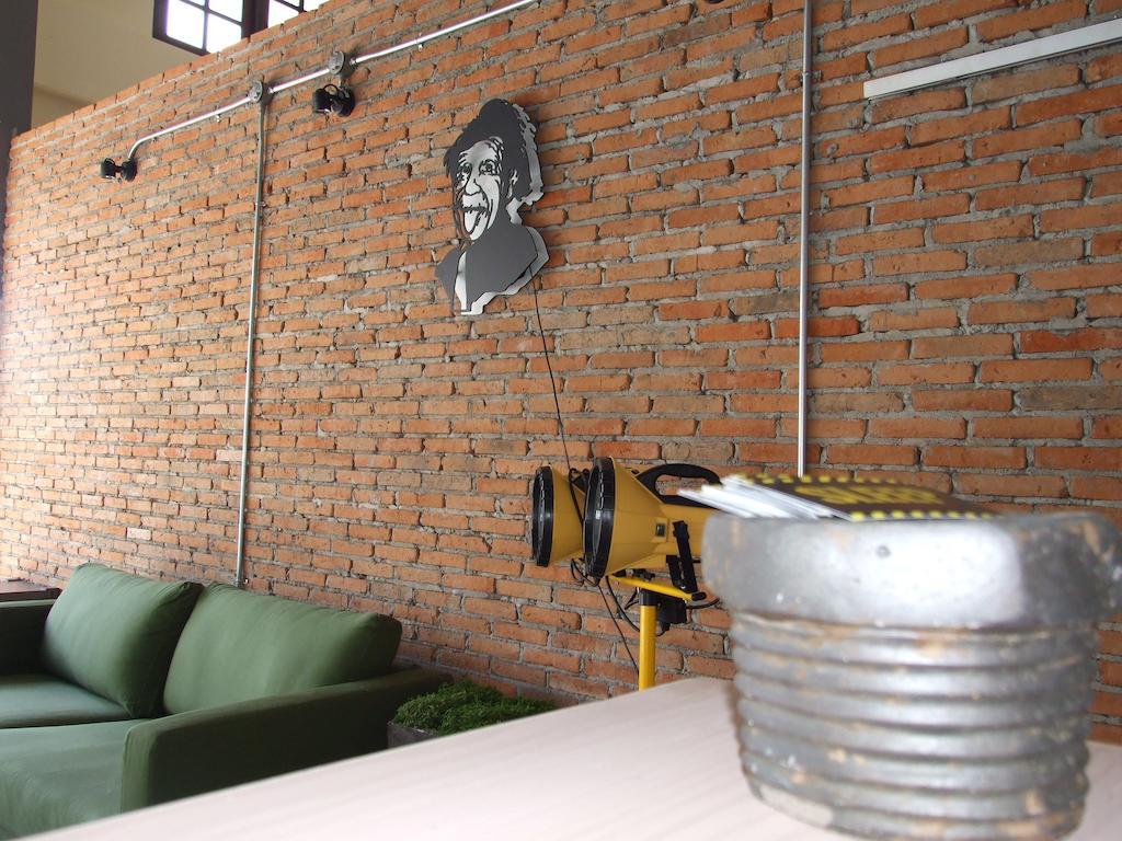 Sleep Guesthouse Chiang Mai Exterior photo